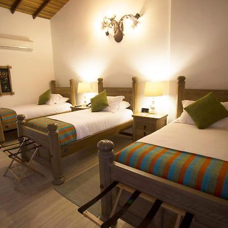 Ara Meru Lodge Canaima Exterior foto