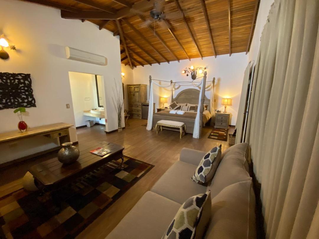 Ara Meru Lodge Canaima Exterior foto