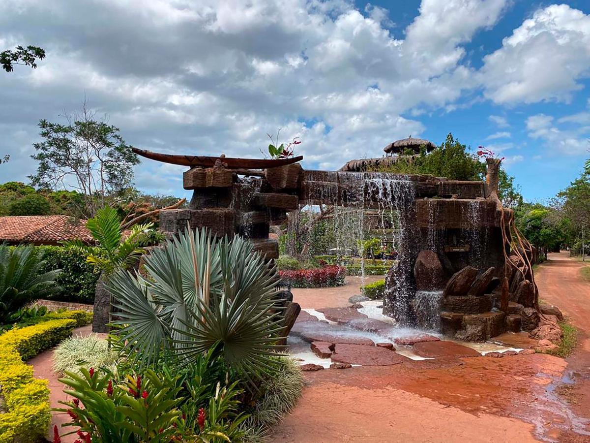 Ara Meru Lodge Canaima Exterior foto